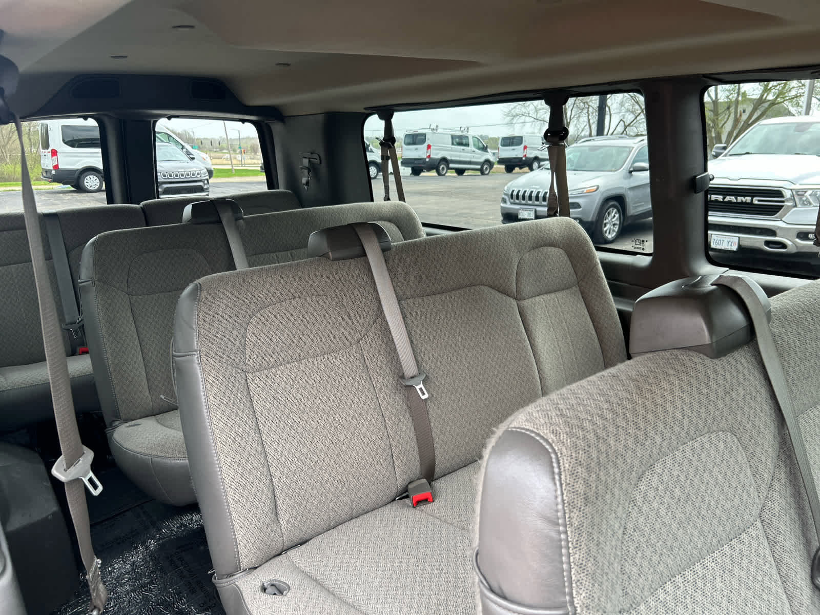 Used 2017 Chevrolet Express 3500 LT w/ LT Preferred Equipment Group RWD image 25
