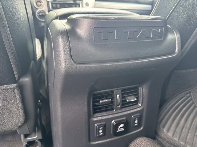 Used 2017 Nissan Titan PRO-4X w/ Pro-4x Convenience Package AWD/4WD image 16