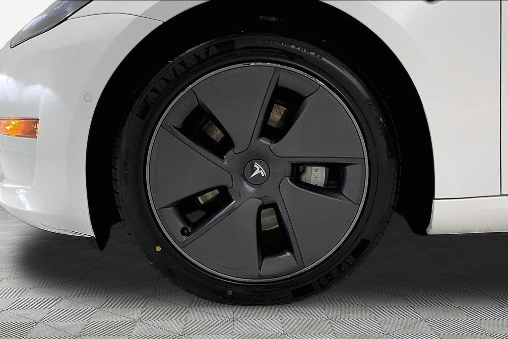 Used 2022 Tesla Model 3 Long Range AWD/4WD image 26