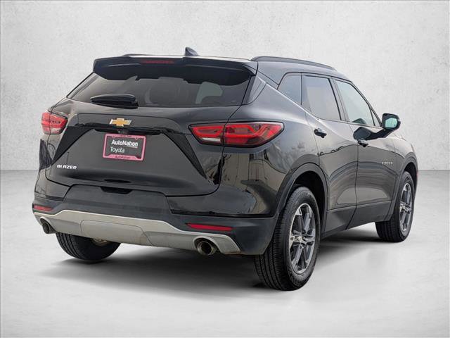Used 2023 Chevrolet Blazer LT w/ Sound & Technology Package image 4