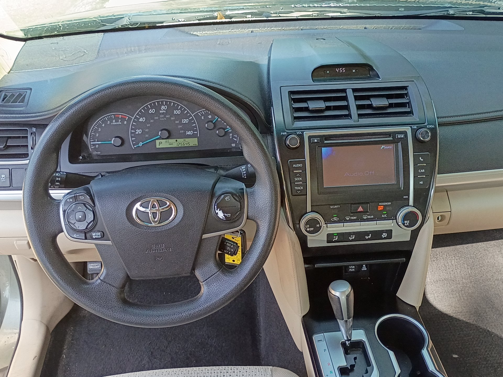 Used 2014 Toyota Camry FWD image 12