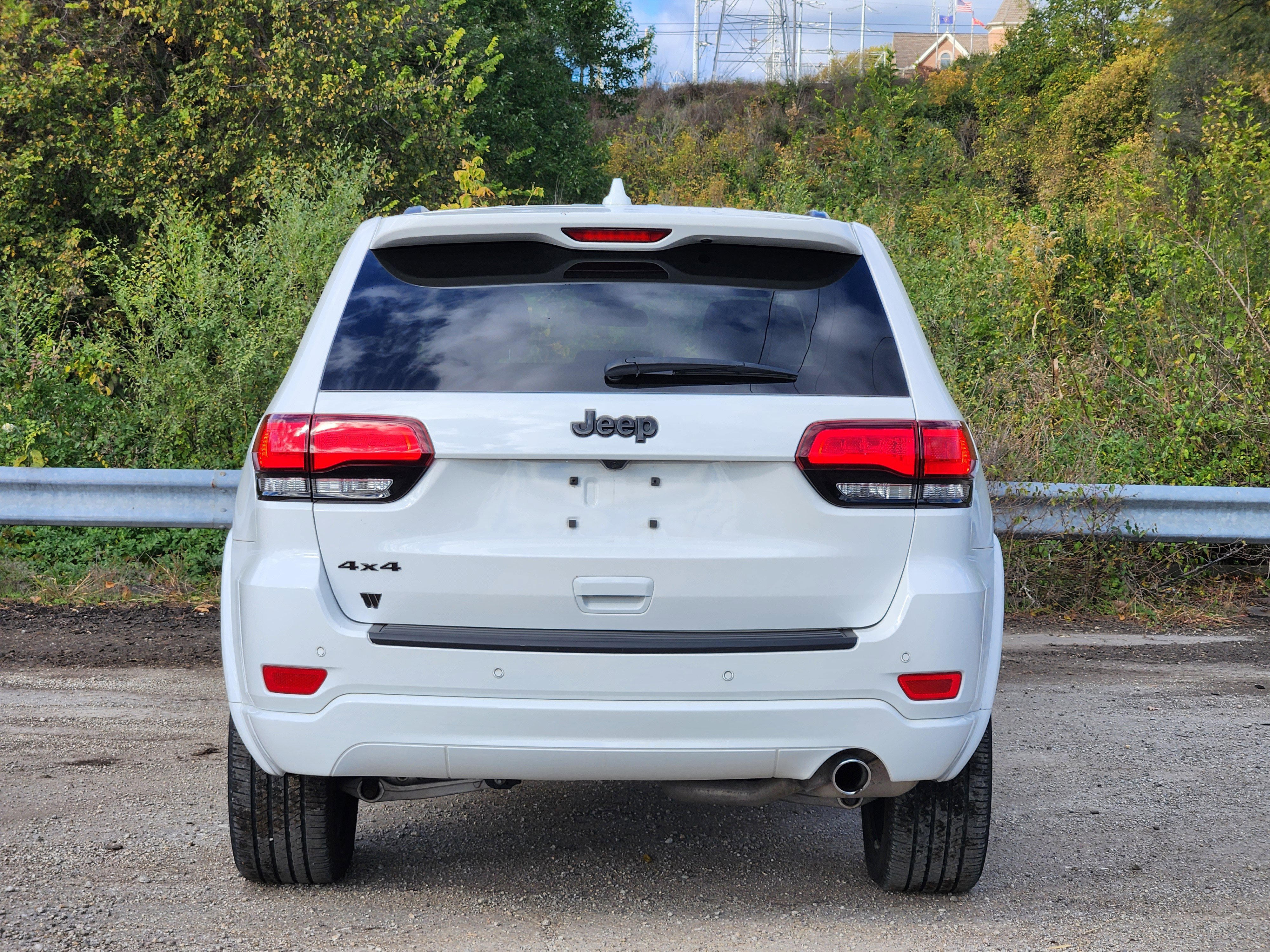Used 2021 Jeep Grand Cherokee Laredo X image 14