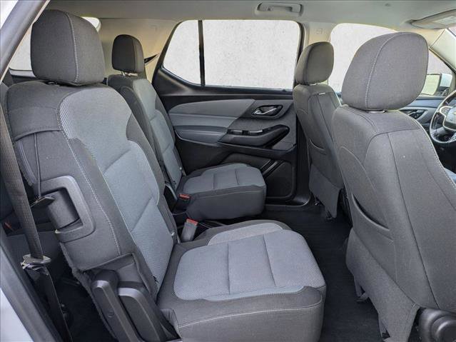 Used 2020 Chevrolet Traverse LT image 20