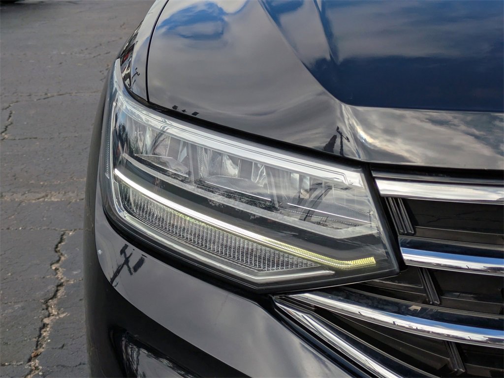 Used 2022 Volkswagen Tiguan SE image 10