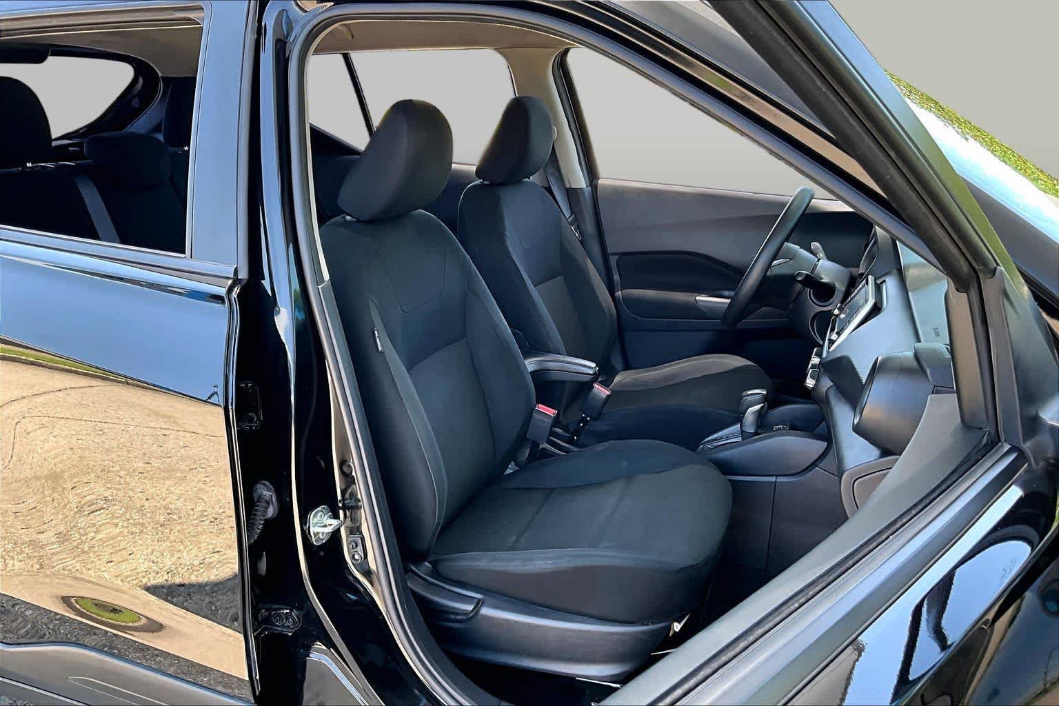 Used 2024 Nissan Kicks S FWD image 9