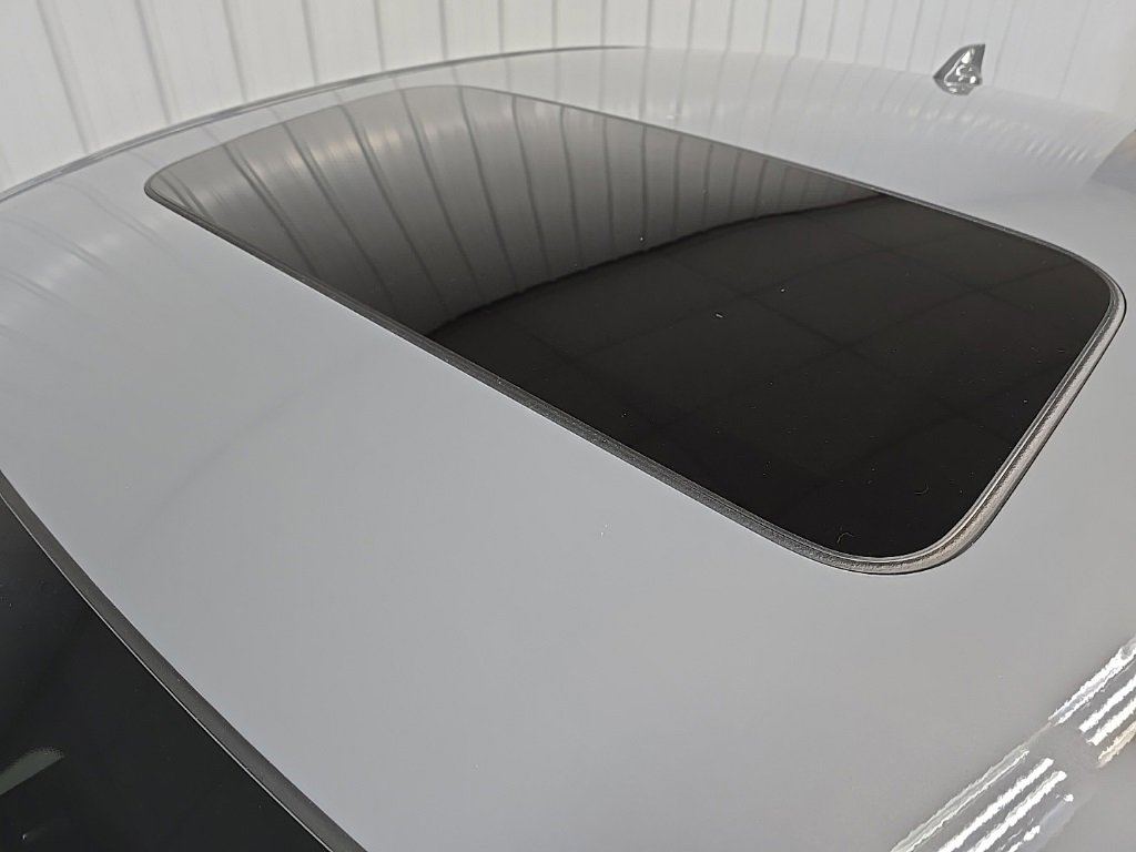 Used 2023 Honda Accord EX-L image 11