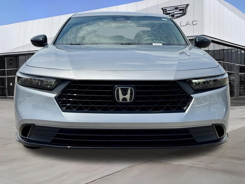 Used 2024 Honda Accord Sport image 4
