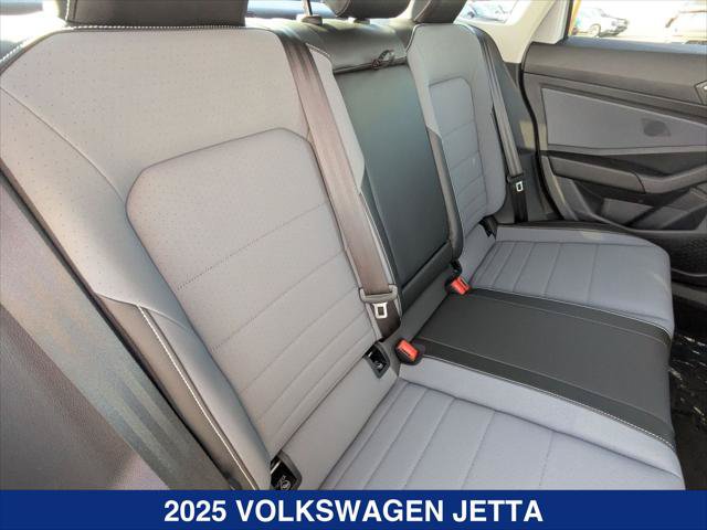 New 2025 Volkswagen Jetta SE FWD image 19