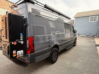 Used 2021 Mercedes-Benz Sprinter 2500 image 5