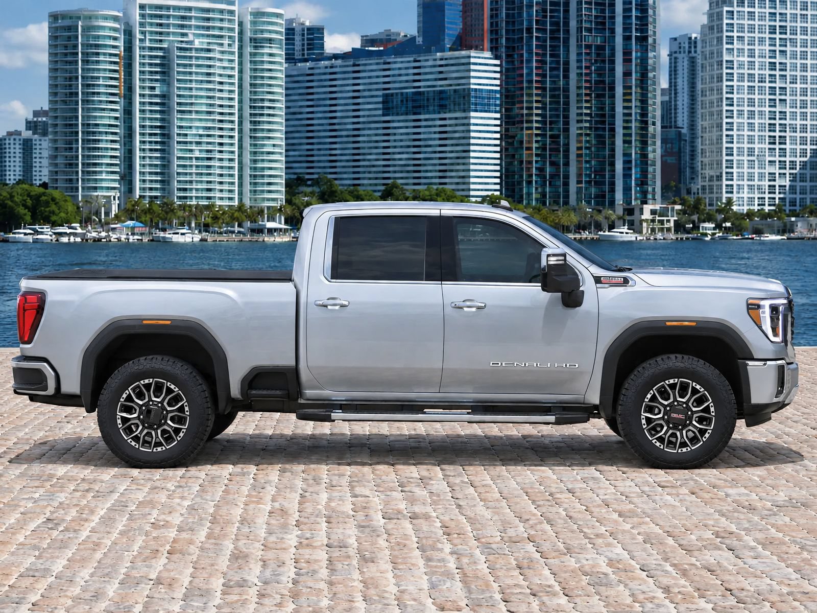 Used 2023 GMC Sierra 3500 Denali w/ Denali Ultimate Package AWD/4WD image 2