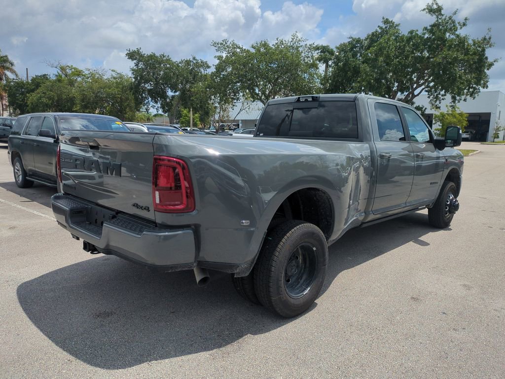 New 2026 RAM 3500 Laramie AWD/4WD image 5