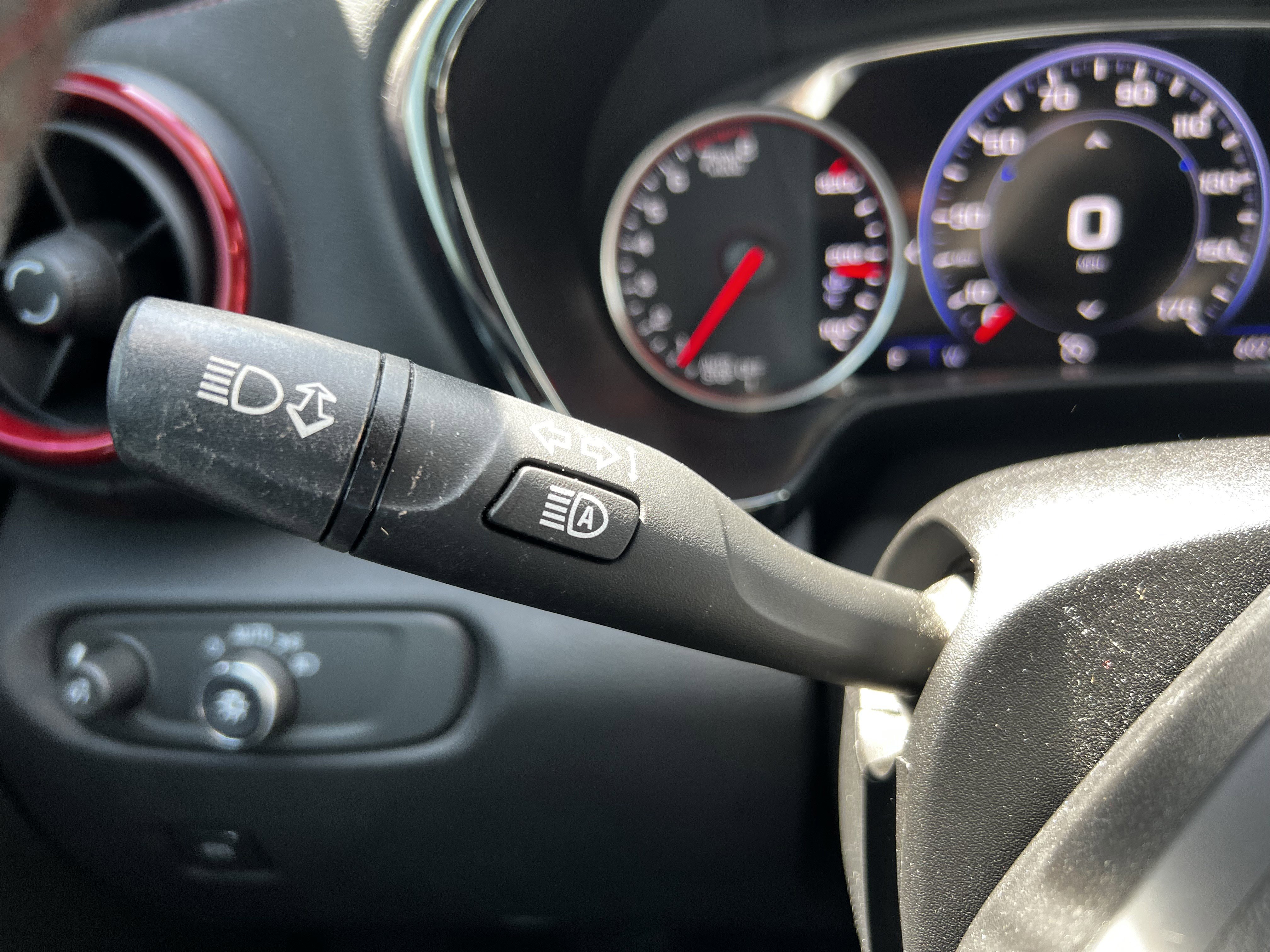 Used 2020 Chevrolet Blazer RS FWD image 18