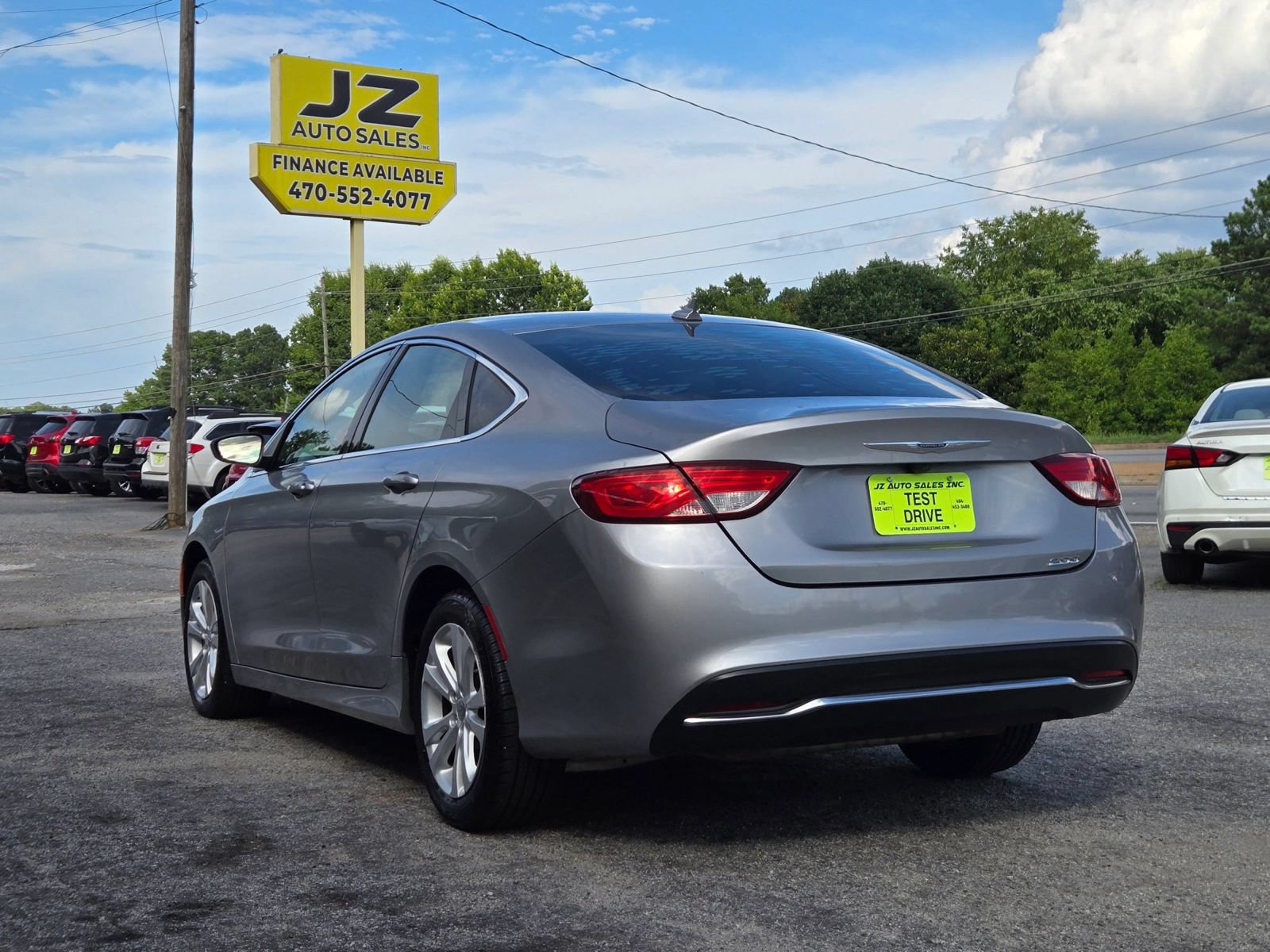 Used 2017 Chrysler 200 Limited Platinum FWD image 3