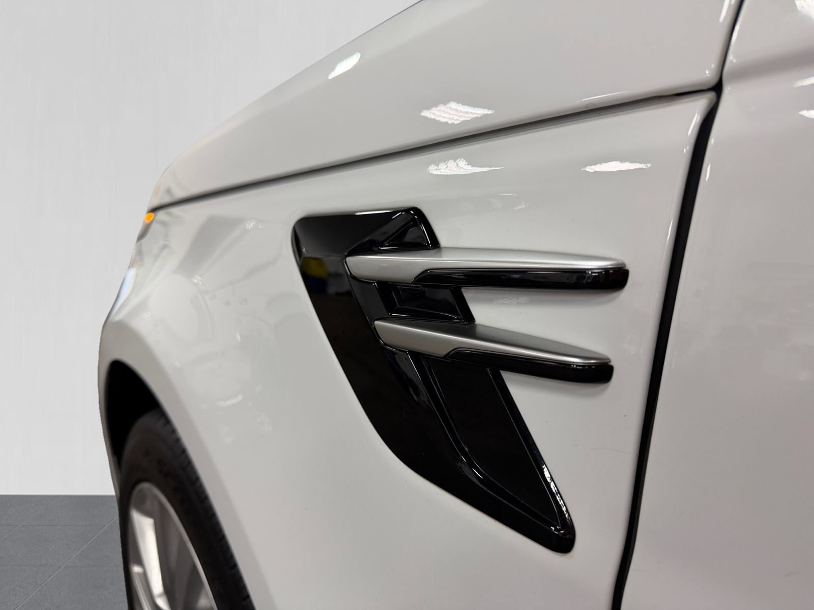 Used 2020 Land Rover Range Rover Sport HSE AWD/4WD image 40