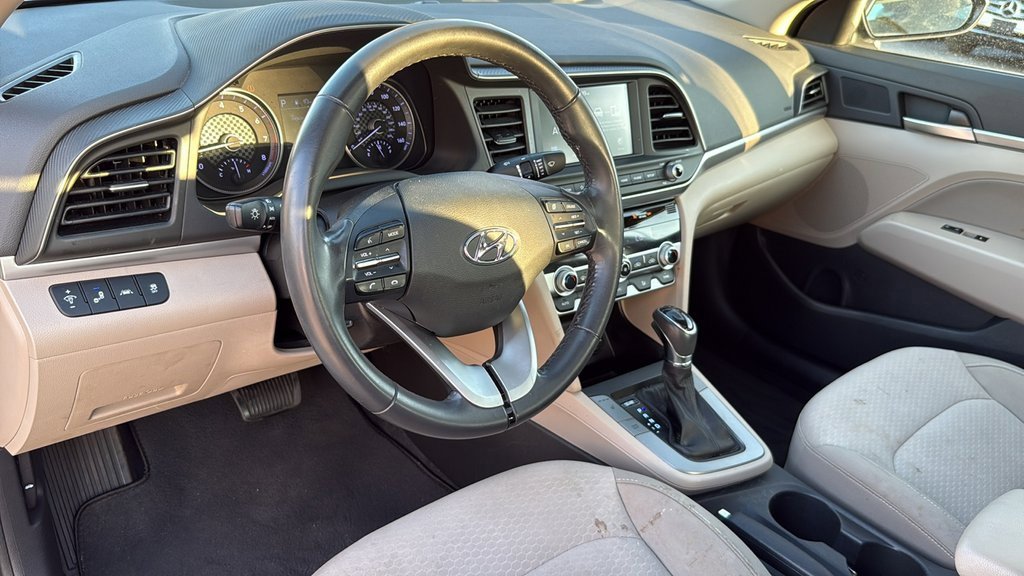 Used 2020 Hyundai Elantra Value Edition image 13