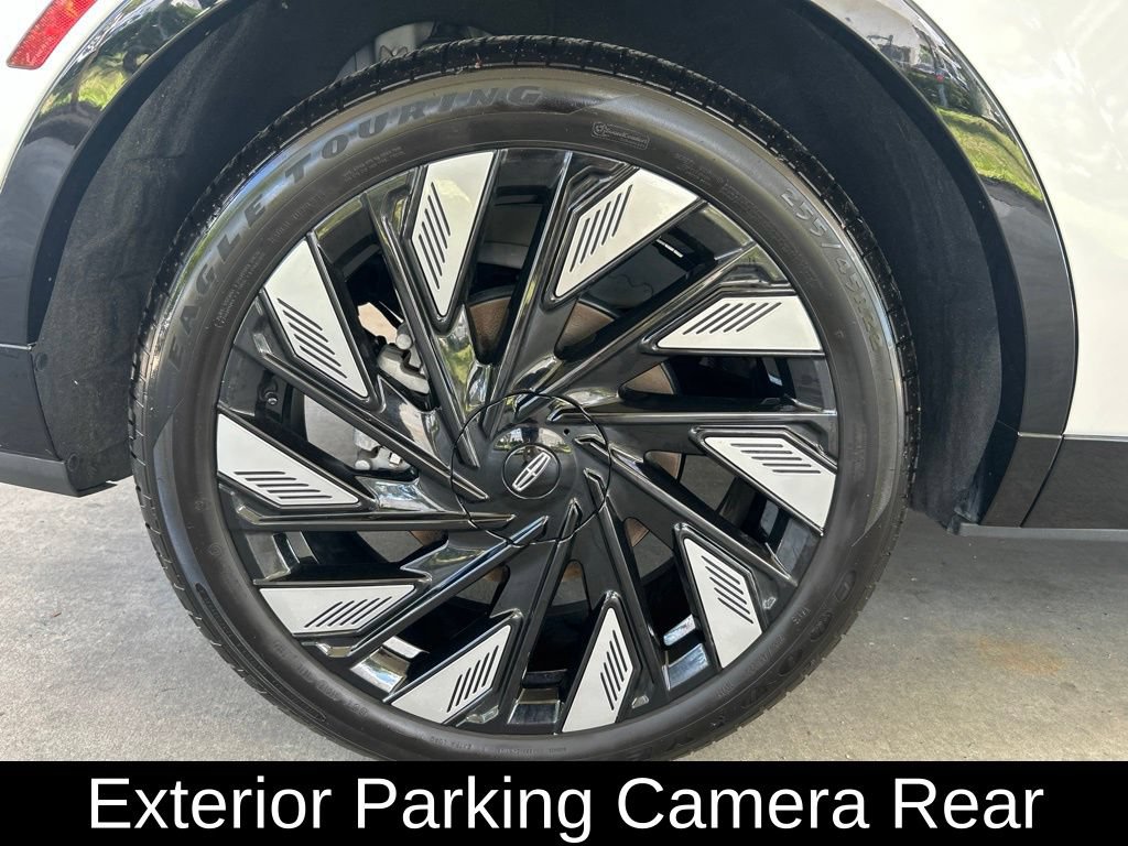 Used 2025 Lincoln Nautilus Reserve AWD/4WD image 22