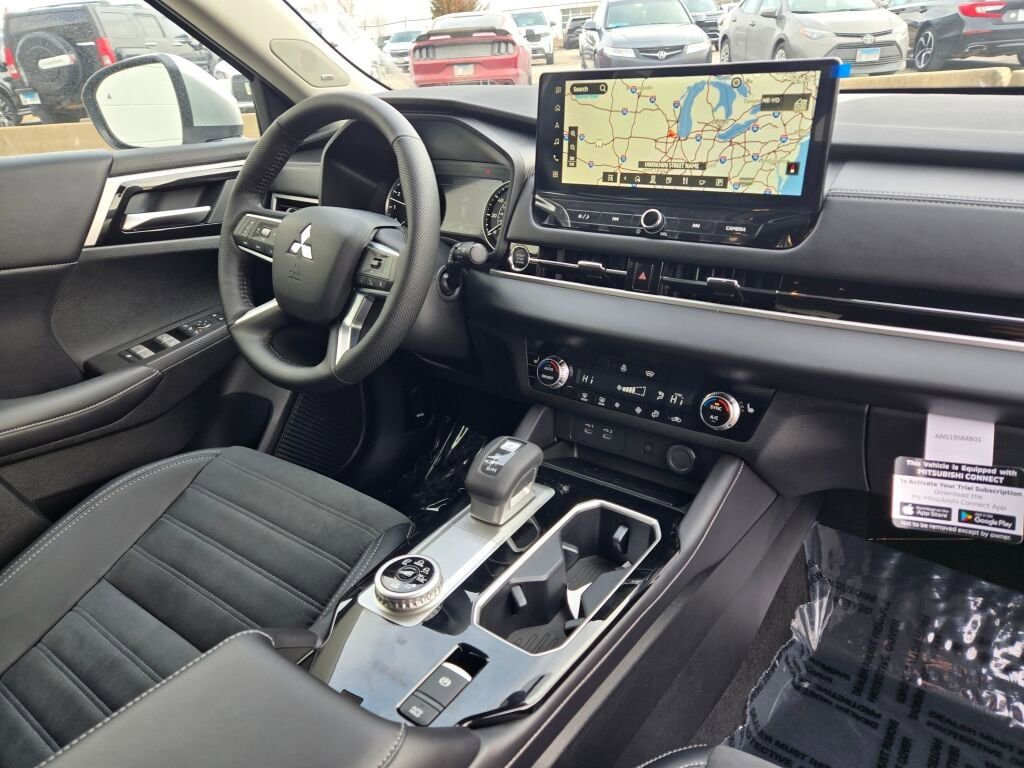 New 2026 Mitsubishi Outlander SE AWD/4WD image 5