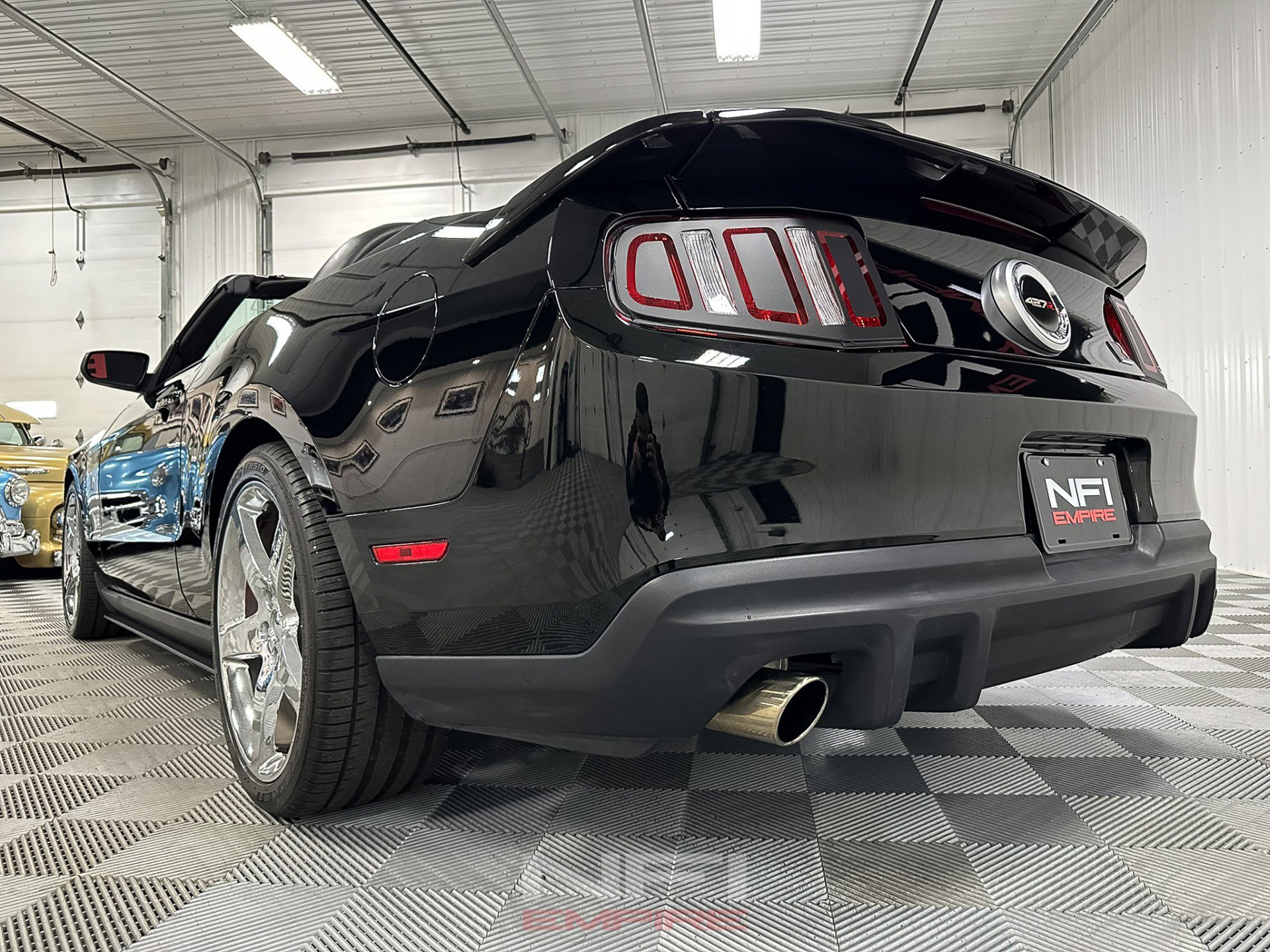 Used 2010 Ford Mustang GT image 29