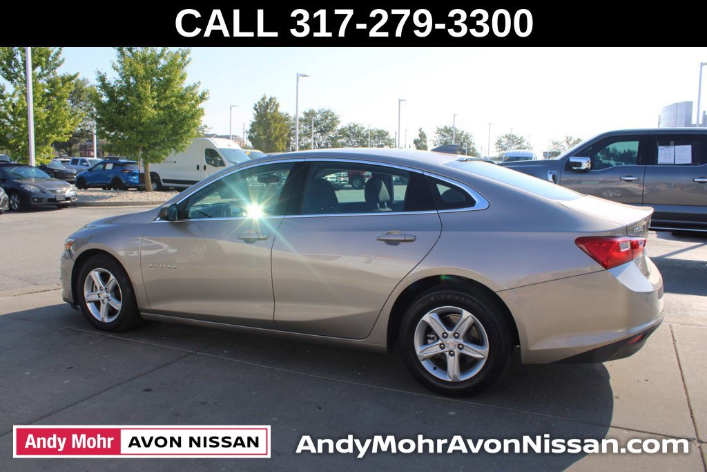 Used 2025 Chevrolet Malibu LT FWD image 4