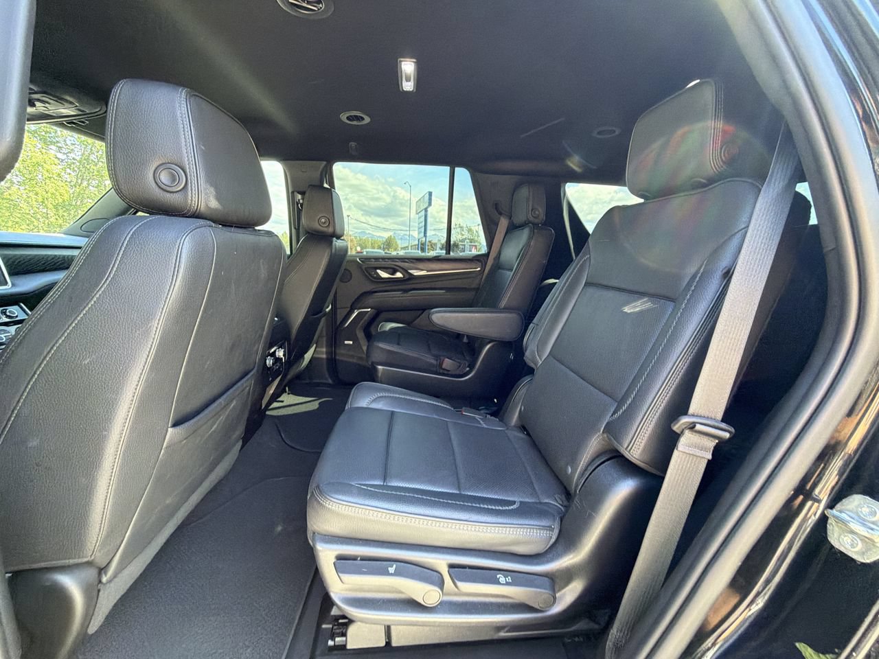Used 2023 GMC Yukon Denali AWD/4WD image 20