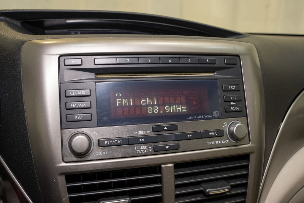 Used 2010 Subaru Impreza 2.5i image 11