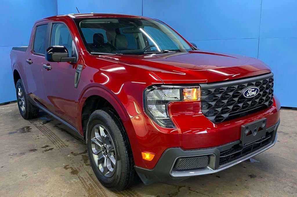 New 2025 Ford Maverick XLT w/ XLT Luxury Package image 1