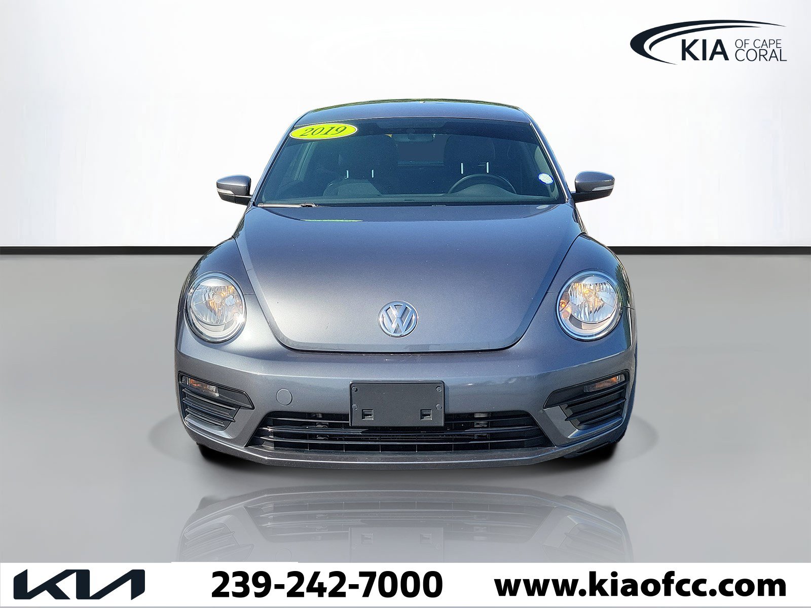 Used 2019 Volkswagen Beetle 2.0T SE FWD image 2