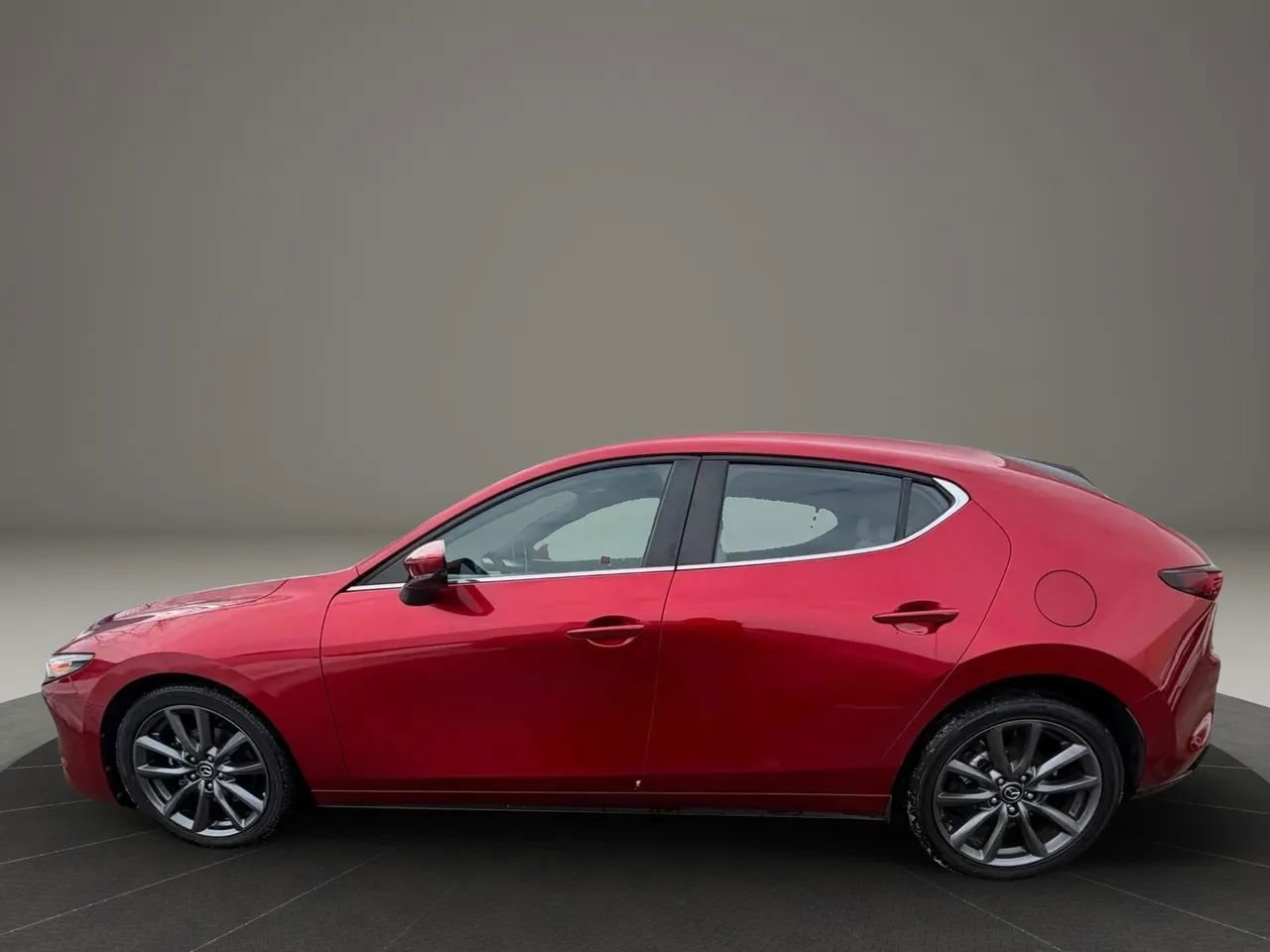 Used 2019 MAZDA MAZDA3 Hatchback 4D image 8