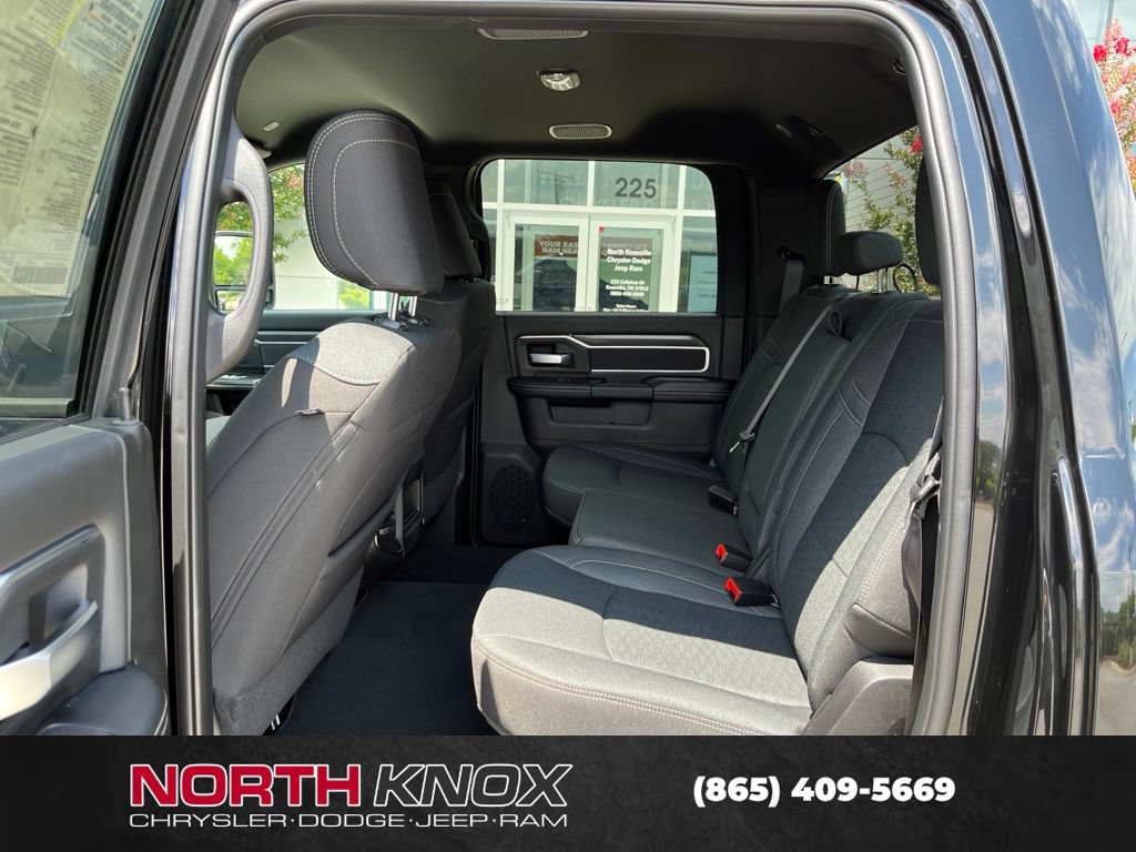 New 2026 RAM 3500 Big Horn AWD/4WD image 14
