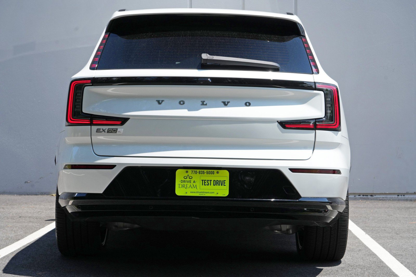 Used 2025 Volvo EX90 Ultra AWD/4WD image 10
