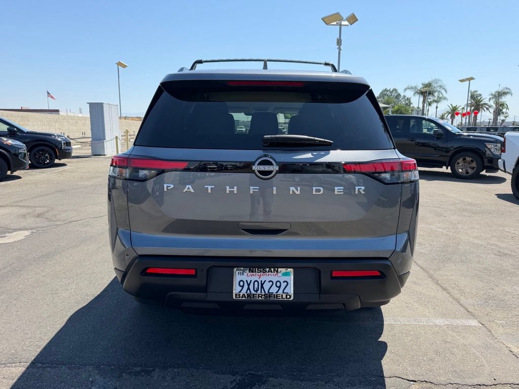 Certified 2025 Nissan Pathfinder SV w/ Cargo Package FWD image 5
