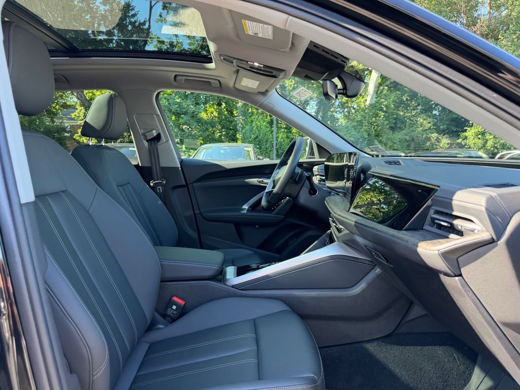 Used 2025 Audi Q5 Premium w/ Convenience Package AWD/4WD image 19