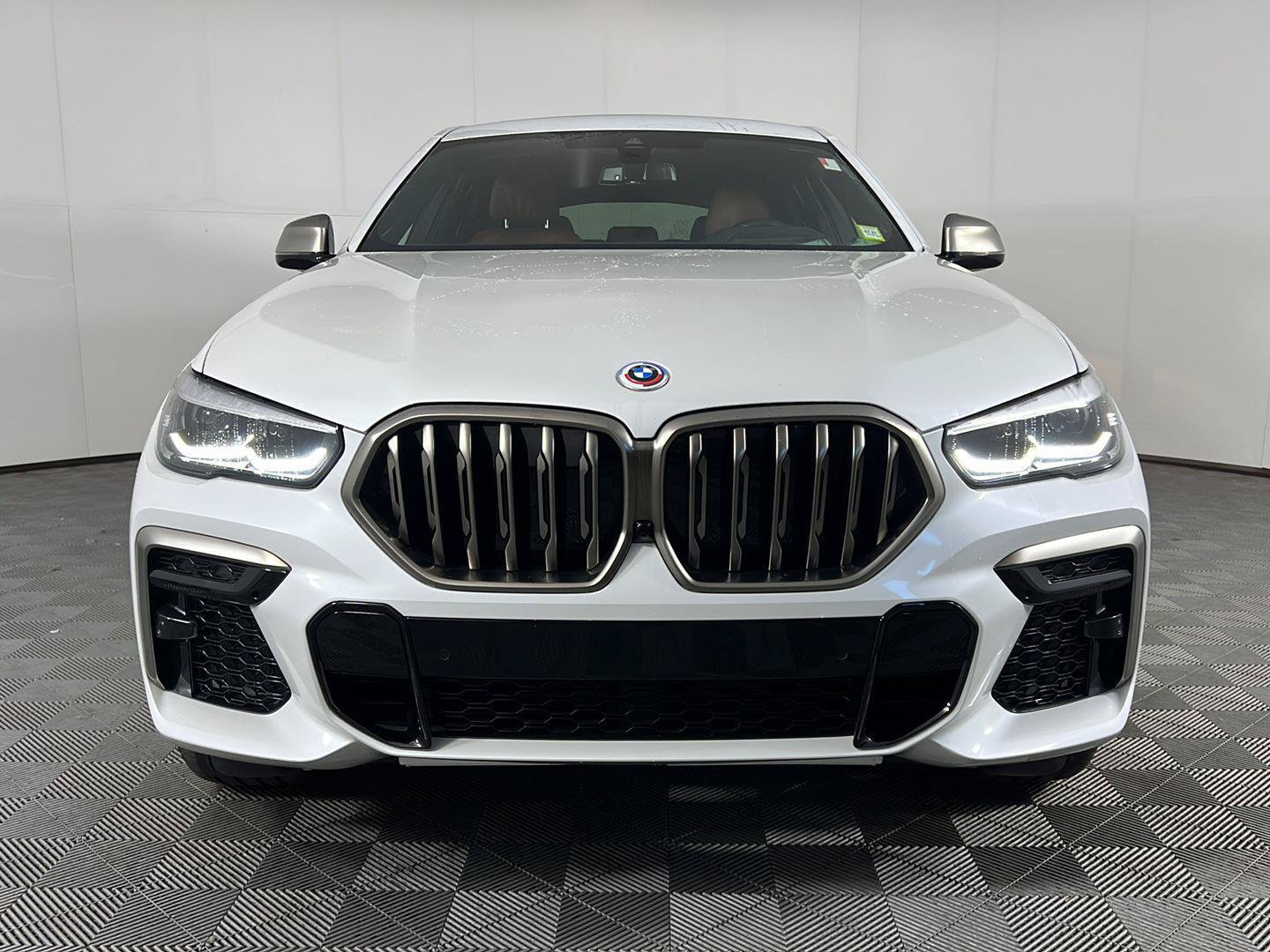 Used 2023 BMW X6 M50i w/ Climate Comfort Package AWD/4WD image 13