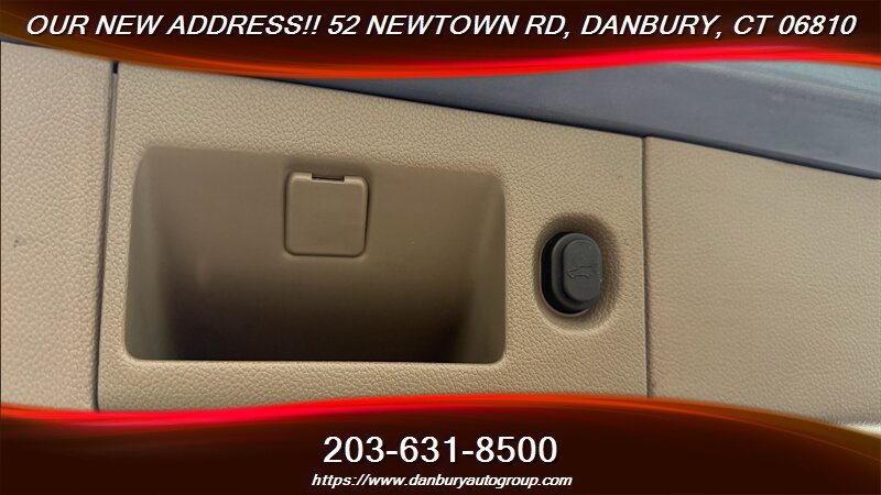 Used 2016 GMC Yukon SLT w/ Open Road Package RWD image 32