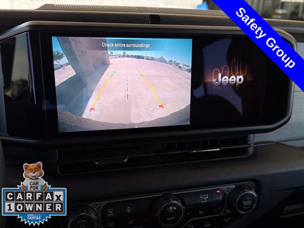Used 2024 Jeep Wrangler Unlimited AWD/4WD image 8