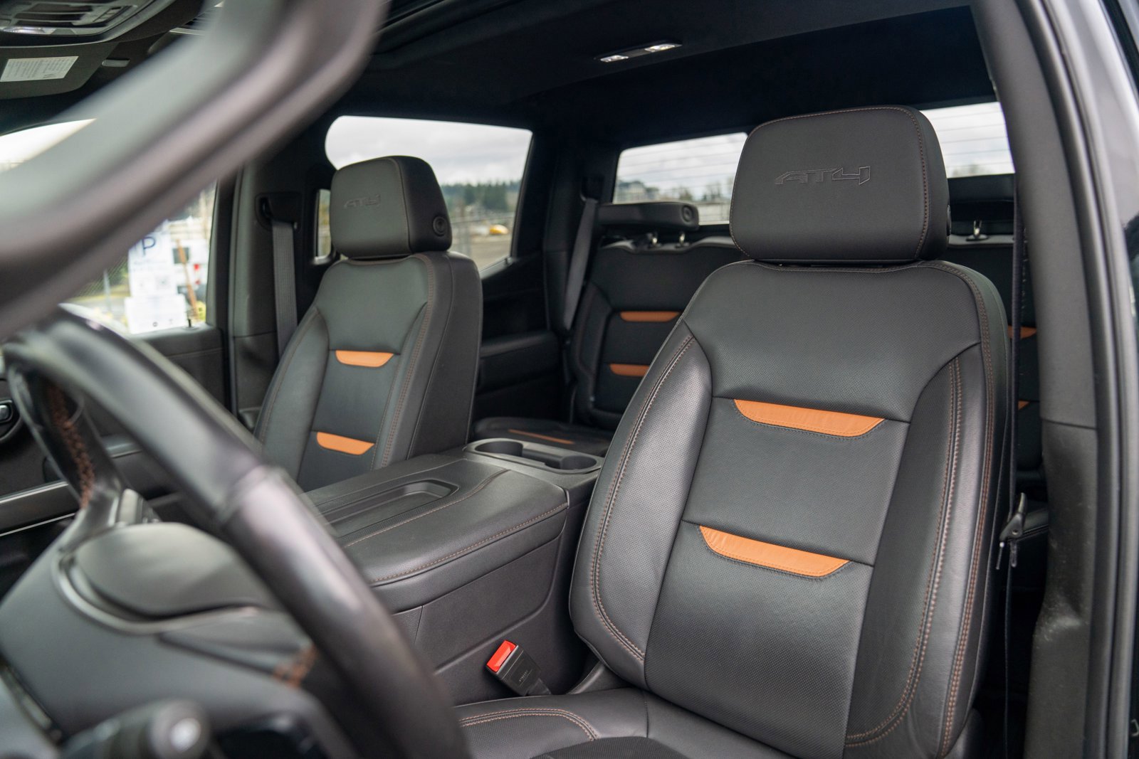 Used 2021 GMC Sierra 1500 AT4 w/ AT4 Premium Package image 5