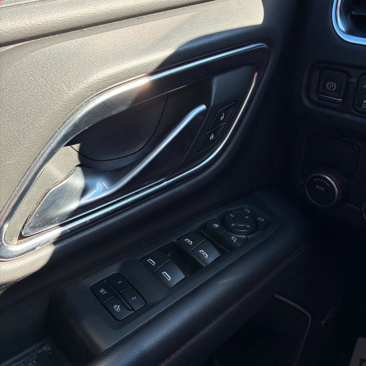 Used 2022 Chevrolet Tahoe RST w/ Luxury Package image 11