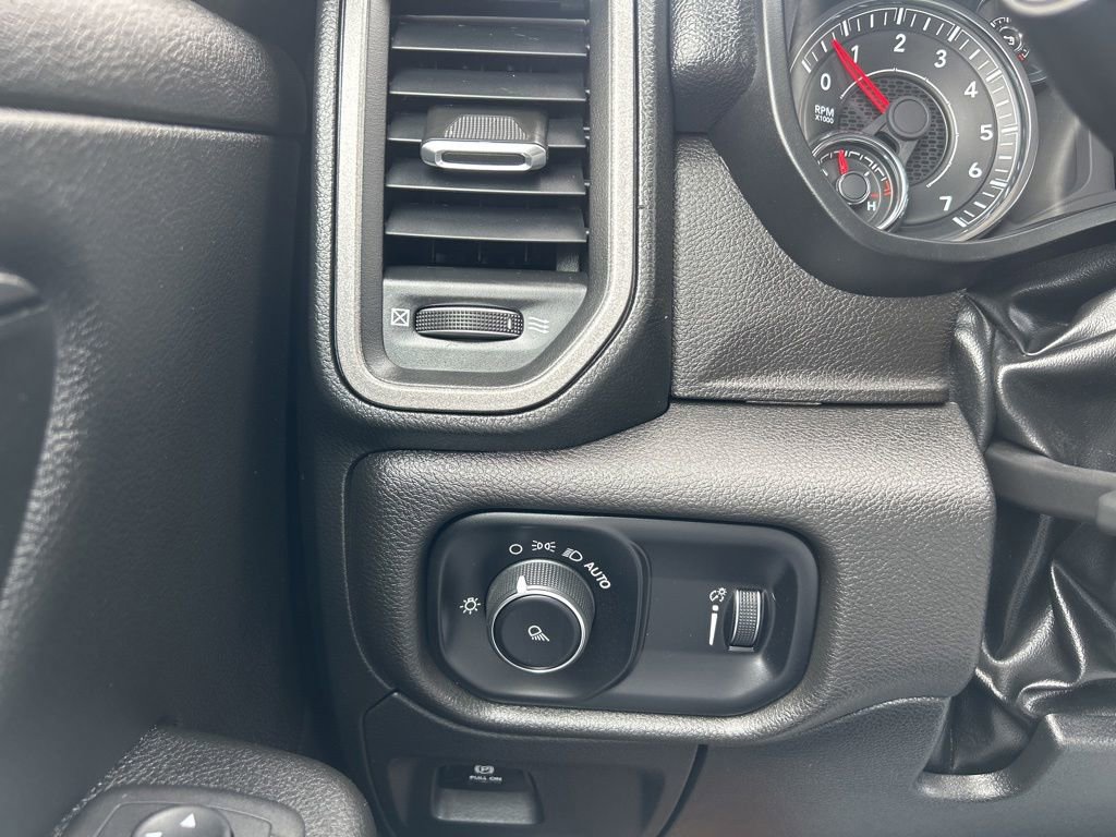Used 2024 RAM 1500 Tradesman AWD/4WD image 23