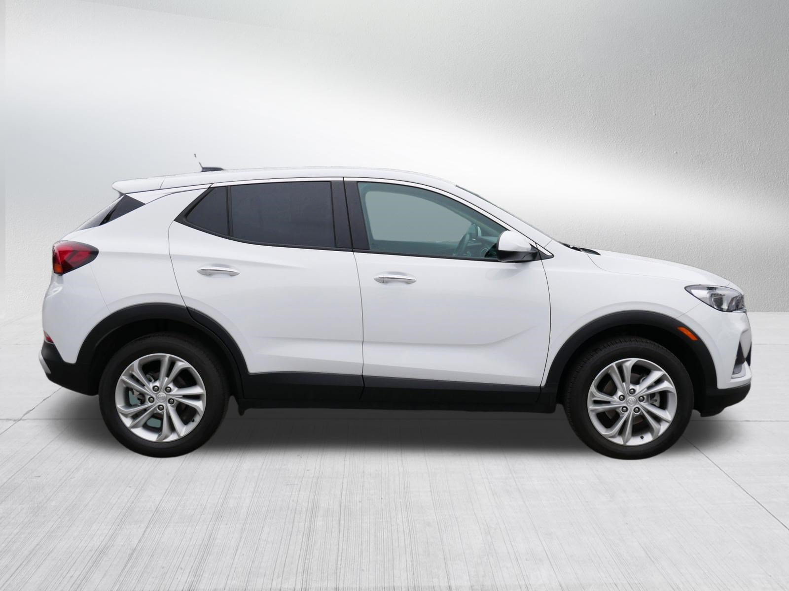 Used 2023 Buick Encore GX Preferred w/ Cold Weather Comfort Package AWD/4WD image 8