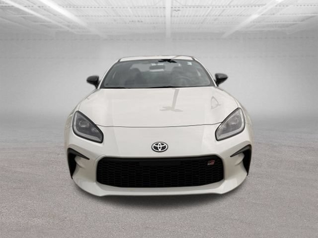 Used 2025 Toyota GR86 Premium w/ Performance Package RWD image 2