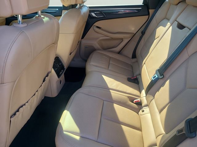 Used 2020 Porsche Macan S image 14