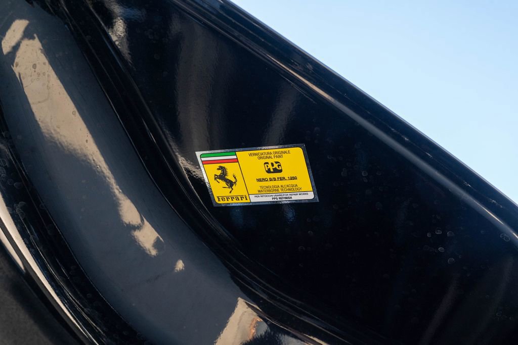 Used 2019 Ferrari Portofino image 24