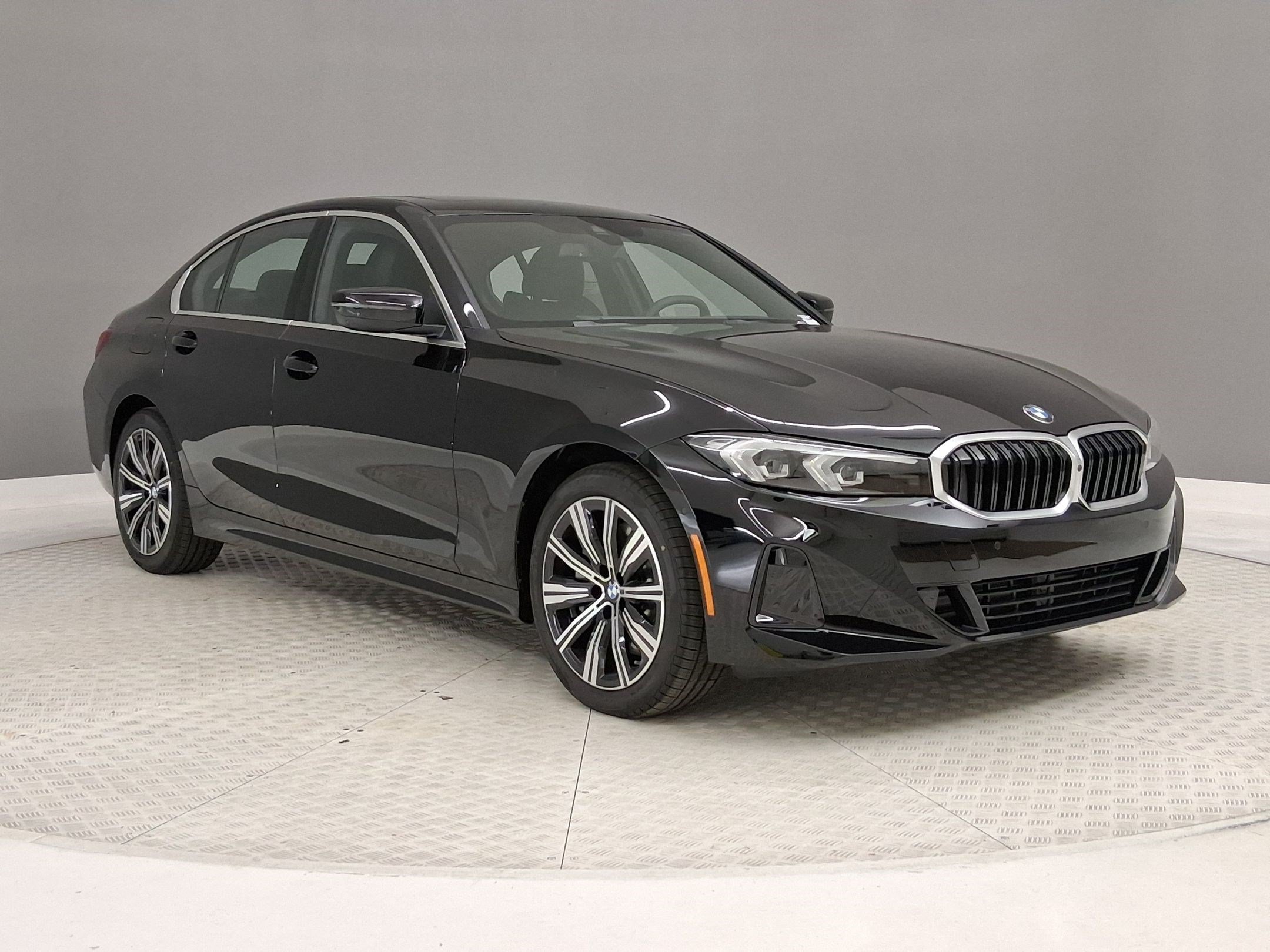 New 2026 BMW 330i Sedan w/ Convenience Package RWD image 5