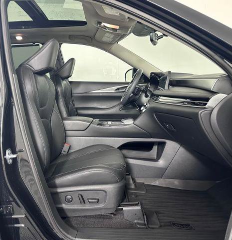 Certified 2025 INFINITI QX60 Luxe image 30