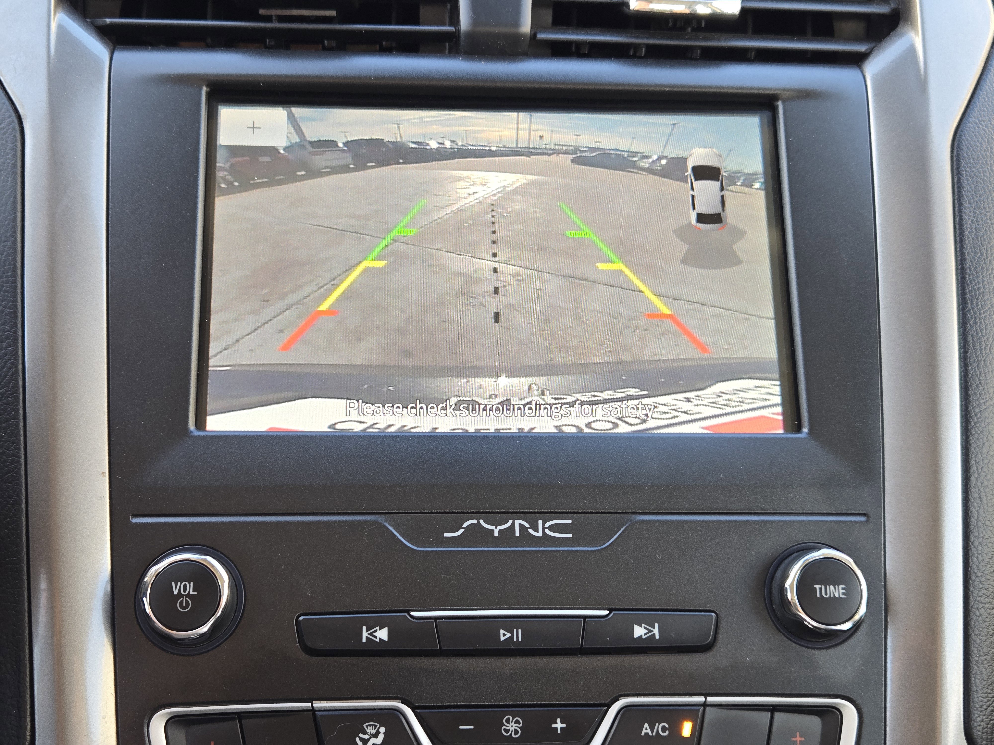 Used 2020 Ford Fusion SE image 21