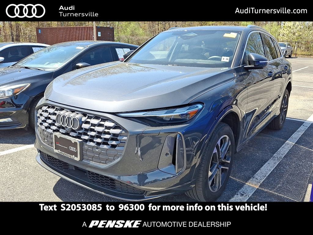 Used 2025 Audi Q5 Premium w/ Convenience Package