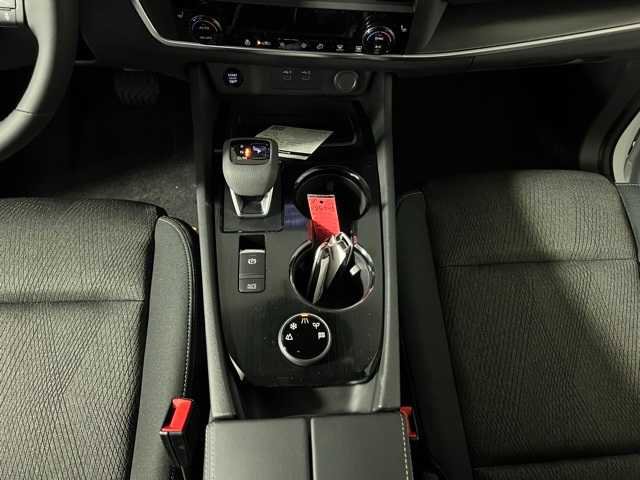 New 2026 Nissan Rogue SV image 10