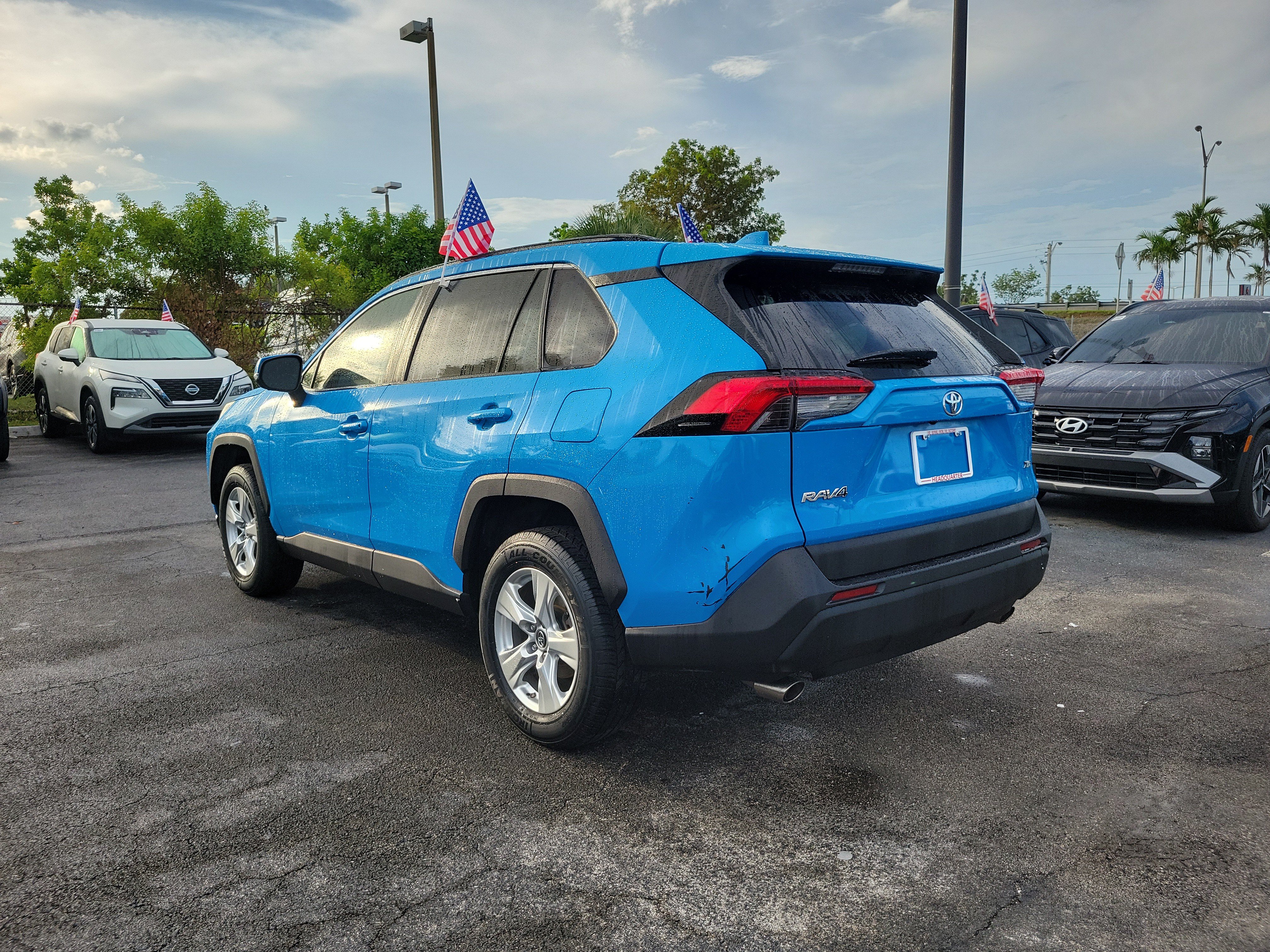 Used 2019 Toyota RAV4 XLE FWD image 8