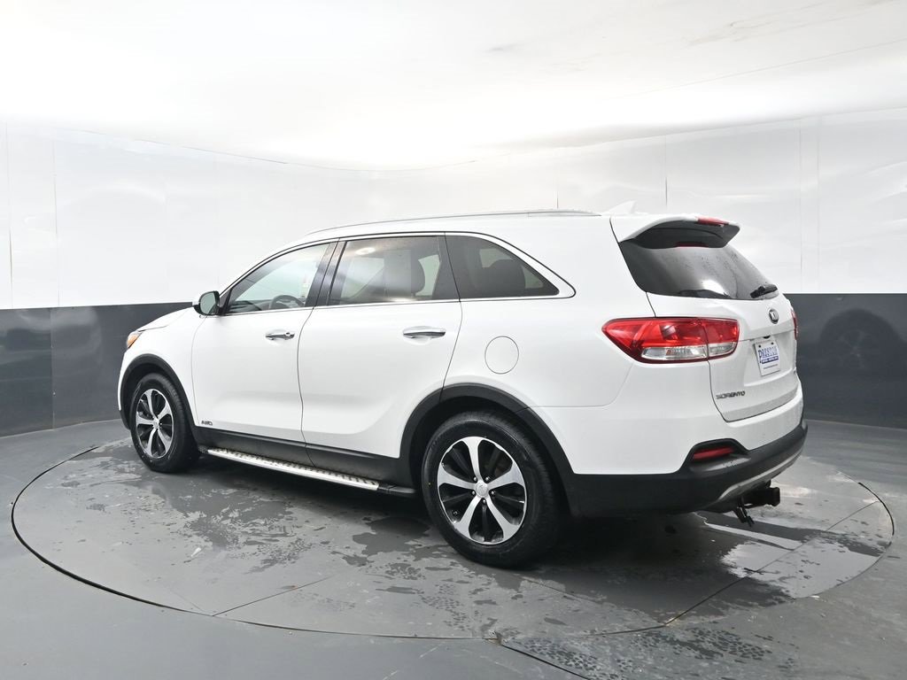 Used 2016 Kia Sorento EX image 3