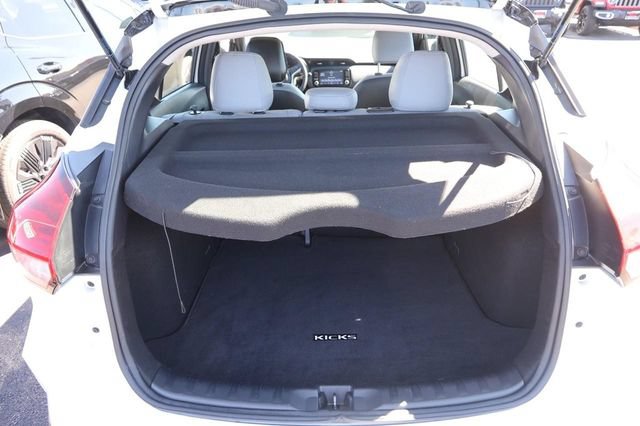 Certified 2024 Nissan Kicks SR w/ SR Premium Package FWD image 7